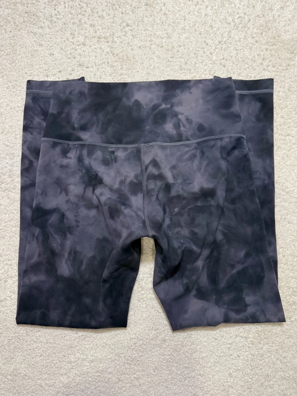 lululemon athletica excellent preowned